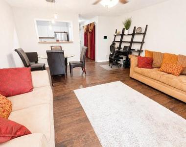 1207 Huntsman Court - Photo Thumbnail 10