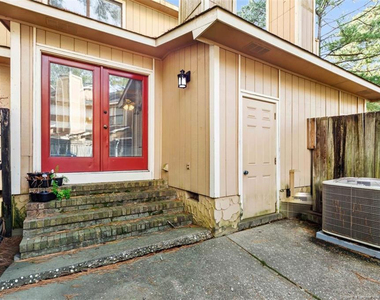 1207 Huntsman Court - Photo Thumbnail 23