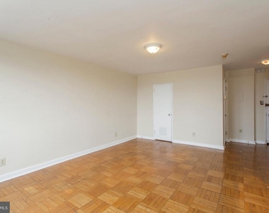 2601 Pennsylvania Avenue - Photo Thumbnail 8