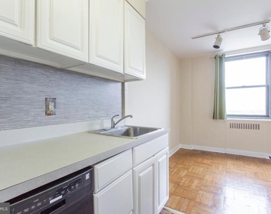 2601 Pennsylvania Avenue - Photo Thumbnail 15