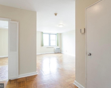 2601 Pennsylvania Avenue - Photo Thumbnail 5
