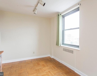 2601 Pennsylvania Avenue - Photo Thumbnail 10