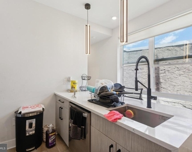 3836 Haverford Avenue - Photo Thumbnail 7