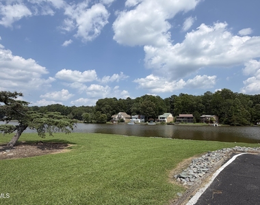 378 Kittery Lane - Photo Thumbnail 4