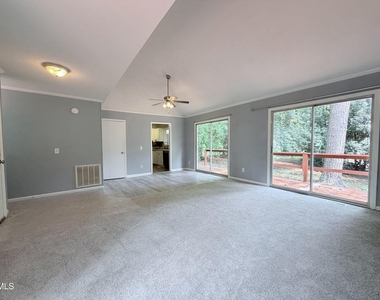 378 Kittery Lane - Photo Thumbnail 1