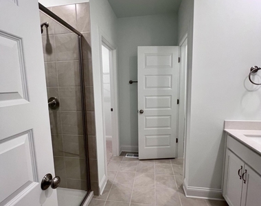 406 Gaston Park Lane - Photo Thumbnail 14
