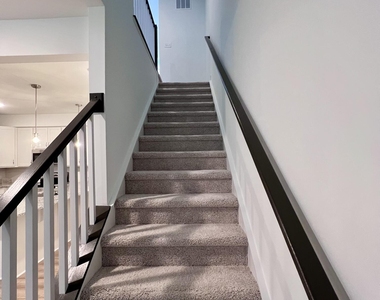 406 Gaston Park Lane - Photo Thumbnail 7
