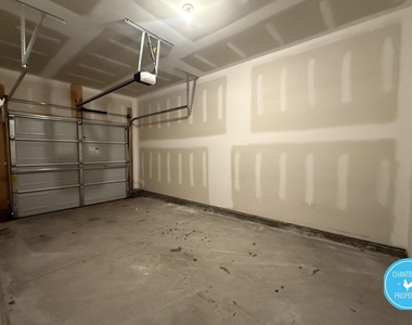 49 E Grove Point Drive - Photo Thumbnail 25