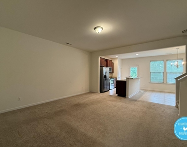49 E Grove Point Drive - Photo Thumbnail 6