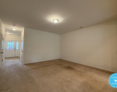 49 E Grove Point Drive - Photo Thumbnail 14
