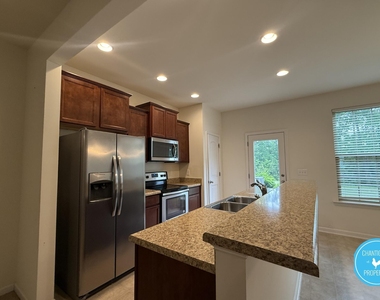 49 E Grove Point Drive - Photo Thumbnail 1