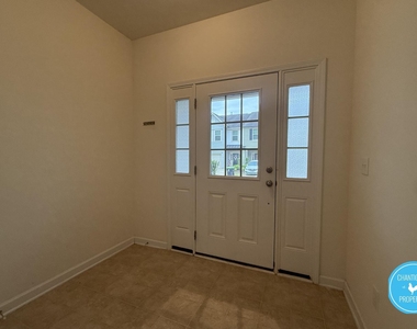 49 E Grove Point Drive - Photo Thumbnail 7