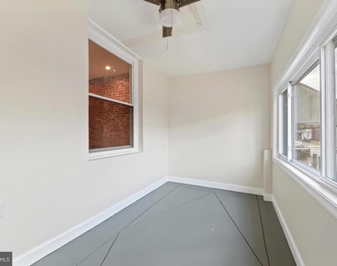 215 N 53rd Street - Photo Thumbnail 2