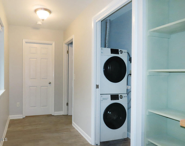 913 Shady Lawn Road - Photo Thumbnail 14