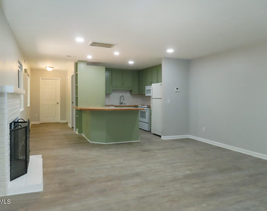 913 Shady Lawn Road - Photo Thumbnail 1