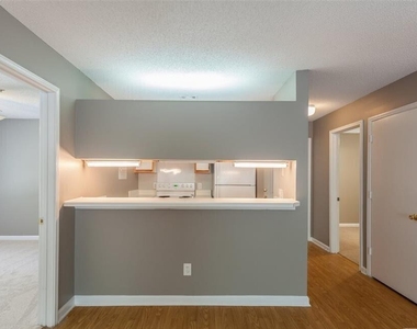 1521 Graduate Lane - Photo Thumbnail 13