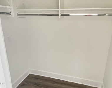 615 Daniels Street - Photo Thumbnail 7