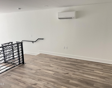 615 Daniels Street - Photo Thumbnail 10
