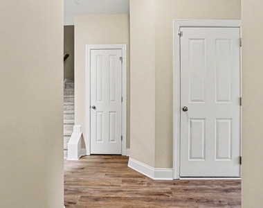 306 Sugar Maple Avenue - Photo Thumbnail 4