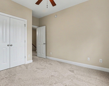 306 Sugar Maple Avenue - Photo Thumbnail 14