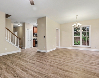 306 Sugar Maple Avenue - Photo Thumbnail 1
