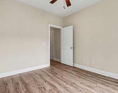 306 Sugar Maple Avenue - Photo Thumbnail 7