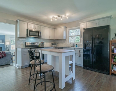 3322 Bell Drive - Photo Thumbnail 9