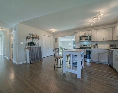 3322 Bell Drive - Photo Thumbnail 11