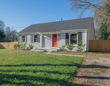 3322 Bell Drive - Photo Thumbnail 2