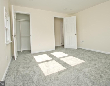 2530 2nd Floor Chestnut Avenue - Photo Thumbnail 5