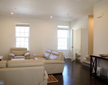 132 Mulberry Drive - Photo Thumbnail 7