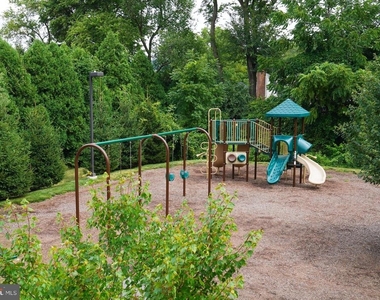 132 Mulberry Drive - Photo Thumbnail 24