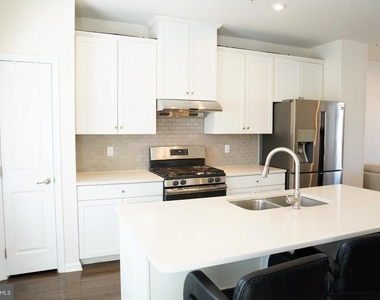 132 Mulberry Drive - Photo Thumbnail 6