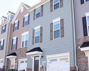 132 Mulberry Drive - Photo Thumbnail 2