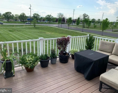 134 Admiral Lane - Photo Thumbnail 17