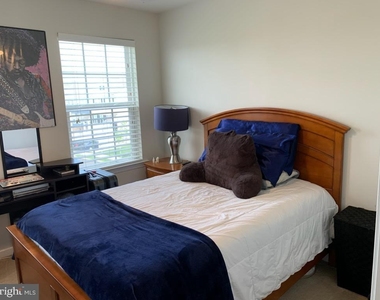 134 Admiral Lane - Photo Thumbnail 15