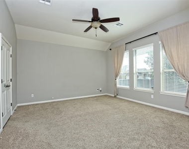 2508 Hilltop Divide Ln - Photo Thumbnail 14