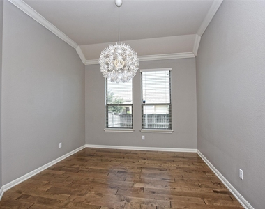 2508 Hilltop Divide Ln - Photo Thumbnail 4