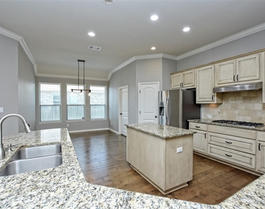 2508 Hilltop Divide Ln - Photo Thumbnail 8