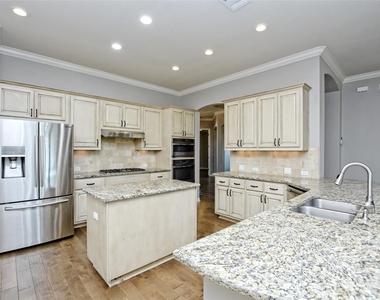 2508 Hilltop Divide Ln - Photo Thumbnail 7