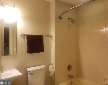 6062 Cedar Court - Photo Thumbnail 3