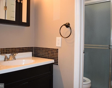 6062 Cedar Court - Photo Thumbnail 19