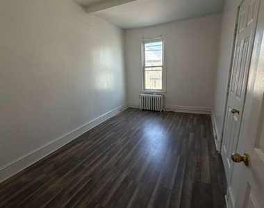 1600 S Broad Street - Photo Thumbnail 8