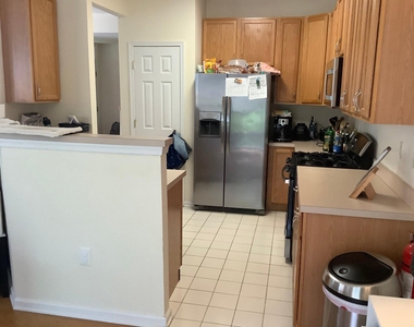 51 Heath Court - Photo Thumbnail 5