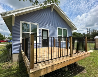 719 W 3rd St - Photo Thumbnail 22