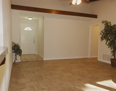 5308 Peppertree Pkwy - Photo Thumbnail 8