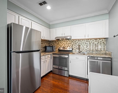 275 Green Street - Photo Thumbnail 9