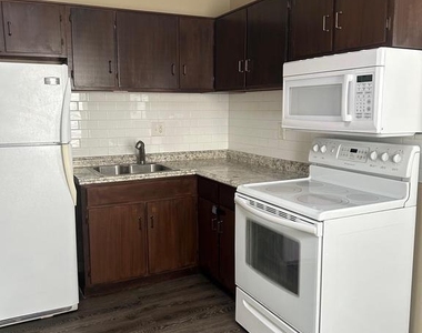 504-506 Cinnaminson Avenue - Photo Thumbnail 6