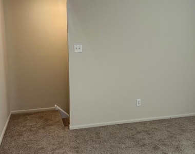504-506 Cinnaminson Avenue - Photo Thumbnail 18