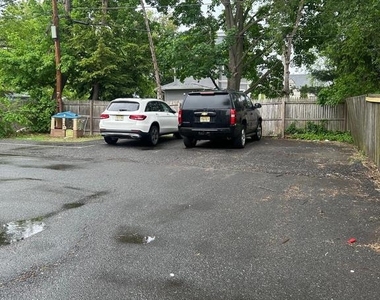 504-506 Cinnaminson Avenue - Photo Thumbnail 3